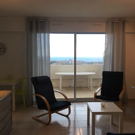 Atlina Appartement *